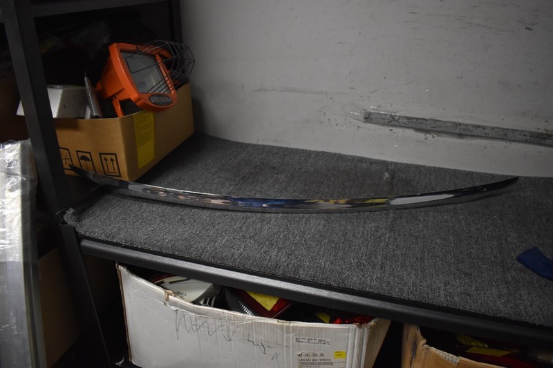 2017-2019 MERCEDES BENZ E300 4MATIC REAR TRIM MOLDING FACTORY OEM