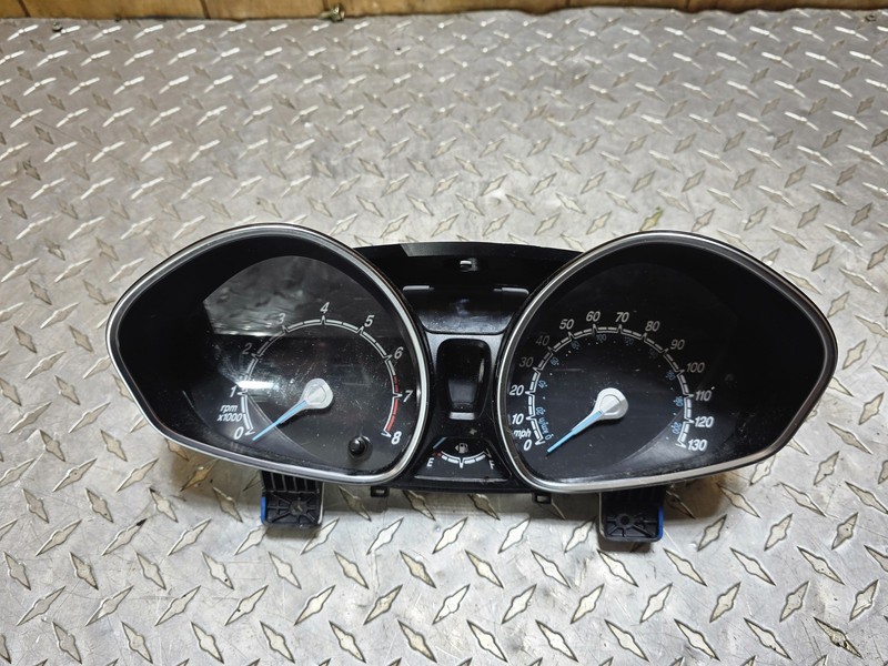 2015-2017 Ford Fiesta Speedometer Assembly Oem Tested