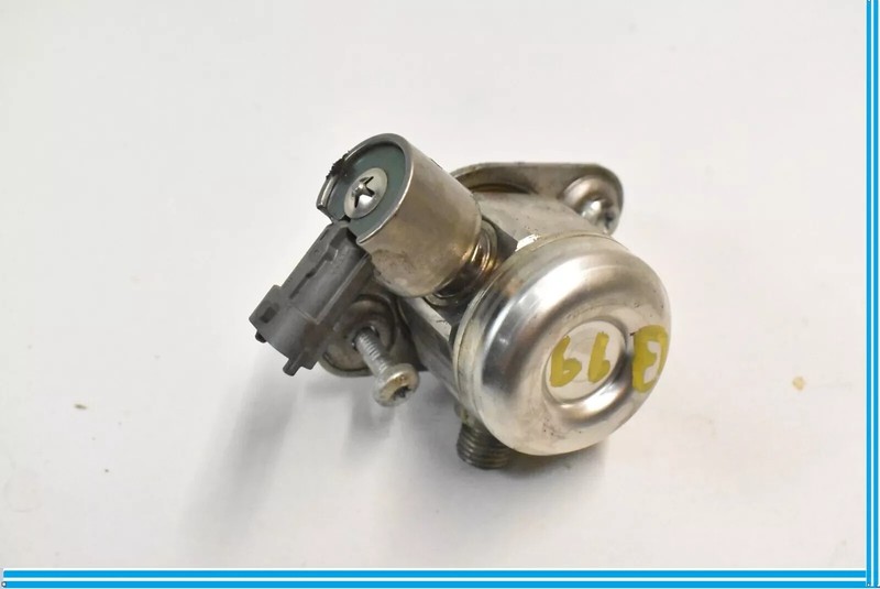 10-12 Jaguar X351 XJ Engine Fuel Gas High Pressure Pump 8W939D376AE OEM