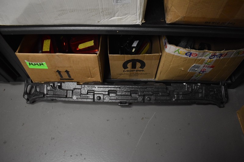 2019-2020 PORSCHE MACAN ENERGY ABSORBER FACTORY OEM