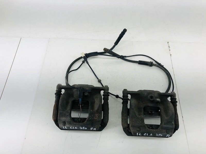 14-19 MERCEDES BENZ CLA250 4MATIC FRONT LEFT & RIGHT ABS BRAKE CALIPER SET OEM