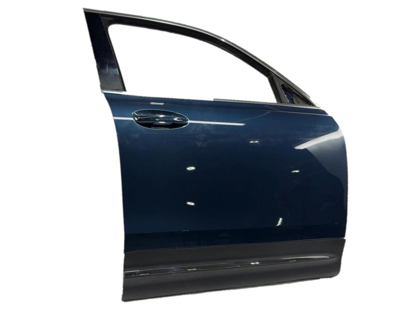 2020-2022 Mercedes GLB 250 Front Right Passenger RH Door Assembly OEM