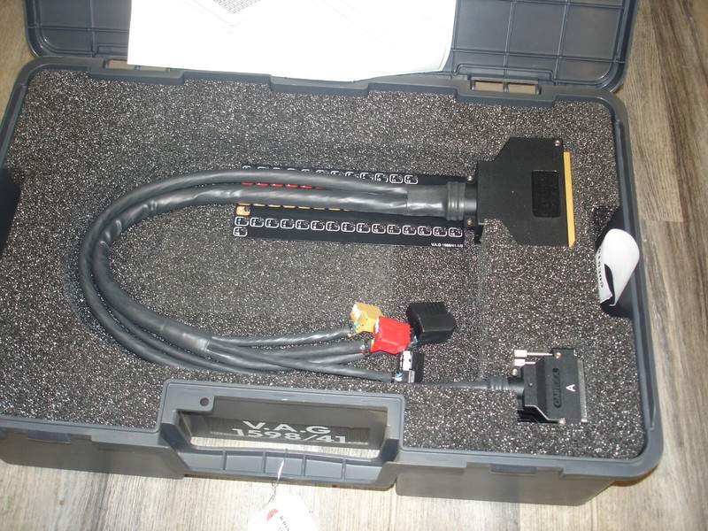 Volkswagen audi vag 1598/41test box kit adapter cables OEM in case