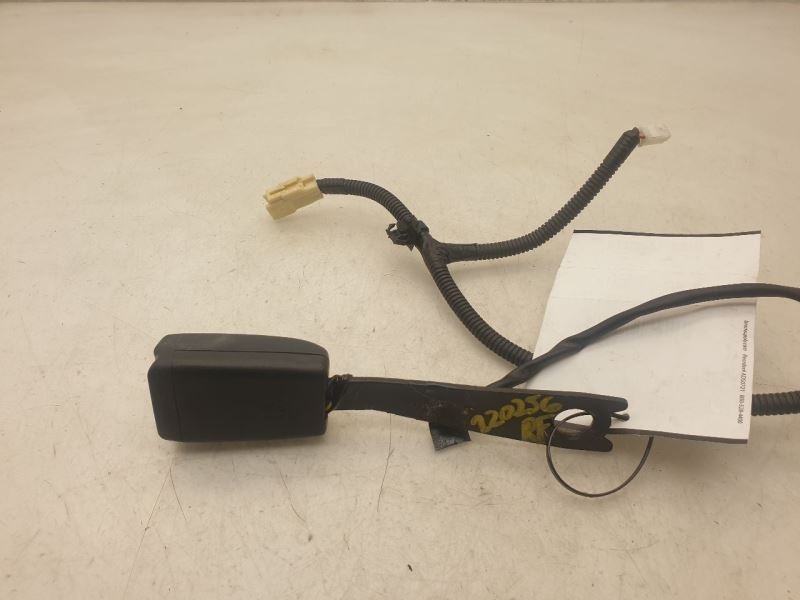03-04 TOYOTA 4 RUNNER SR5 PASSENGER SIDE FRONT SEAT BELT BUCKLE ASSEMBLY
