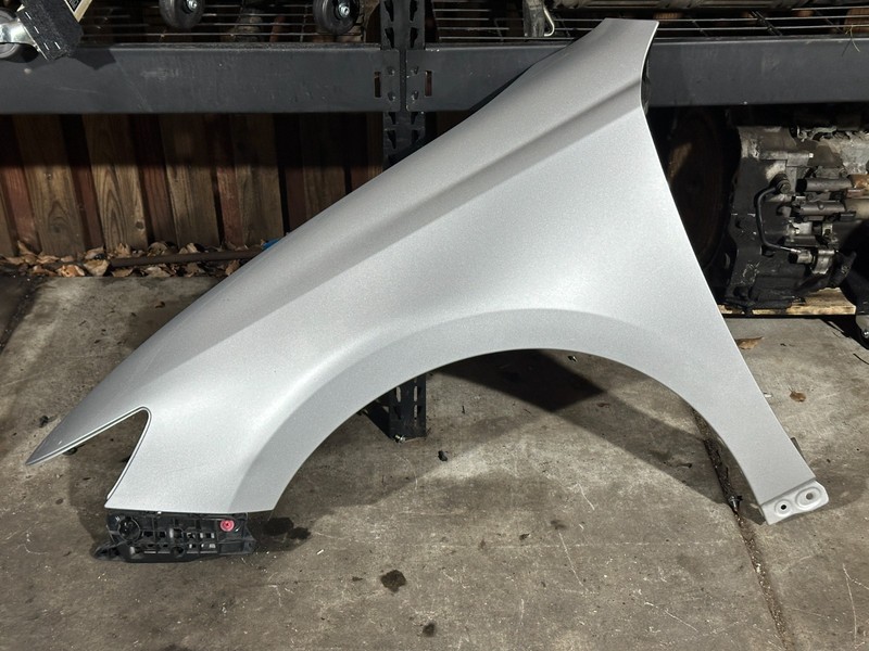 13-18 LEXUS ES350 LEFT FRONT DRIVER FENDER GRADE A