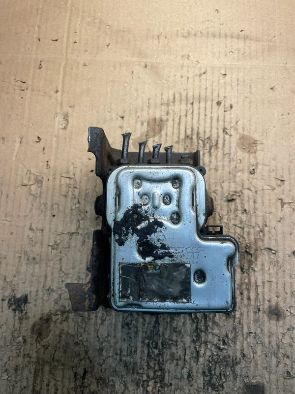2003 - 2005 Chevrolet Silverado GMC Sierra ABS Anti-Lock Brake Module v2296 DG