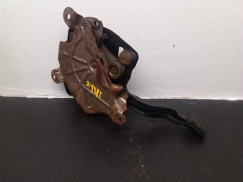 02-06 Cadillac Escalade Parking Brake Pedal Assembly OEM 25780186
