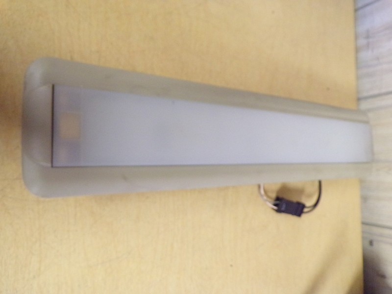 Grakon 2043-005 Interior Sleeper Dome Light Assembly 23"L *FREE SHIPPING*