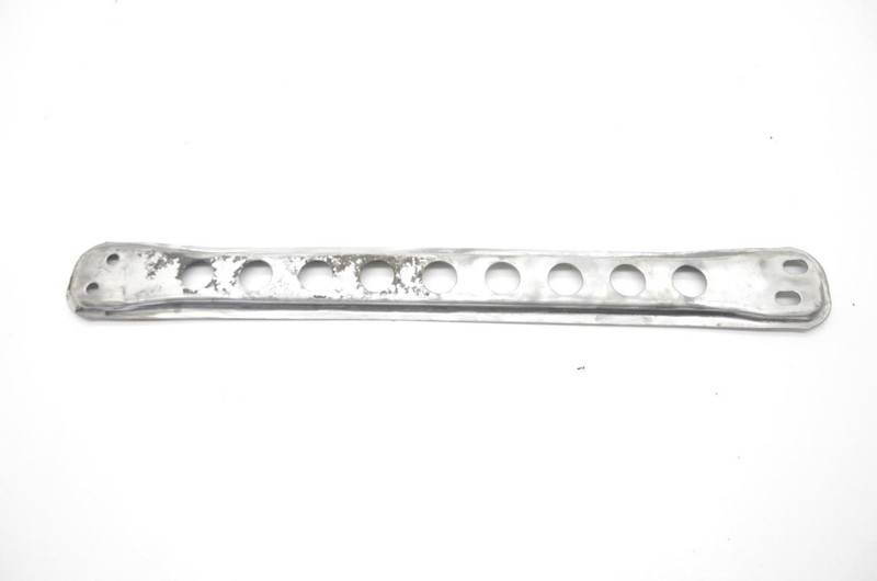 87-89 Nissan 300ZX Z31 Rear Crossmember Brace