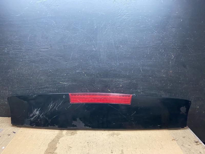 2007 to 2014 Chevrolet Tahoe Hybrid Spoiler Wing 3rd Brake Light X3551 PS