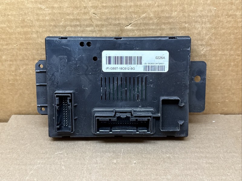 2016-2019 Ford Explorer Temperature Temp Climate Control Module GB5T-18C612-BG