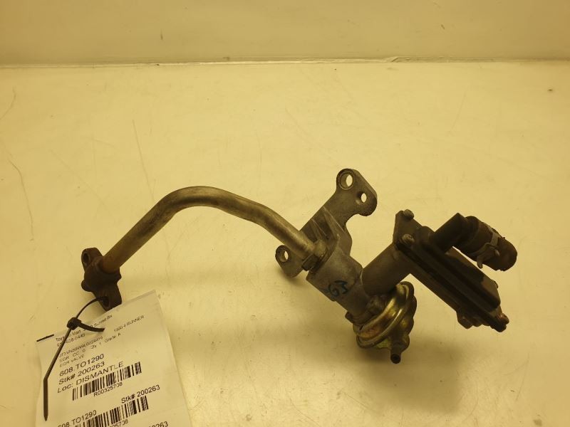 1990 TOYOTA 4RUNNER SR5 V6 4WD AT EGR VALVE