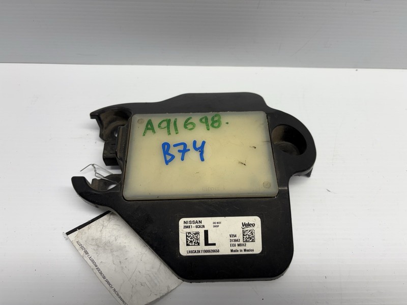 2019 - 2023 Nissan Altima Rear Blind Spot Monitor Sensor Unit 284K0-6CA0B OEM