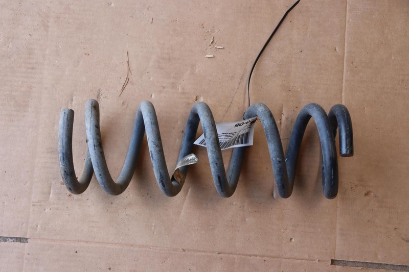2009-2012 DODGE RAM 1500 FRONT SUSPENSION COIL SPRING 55398388AD OEM