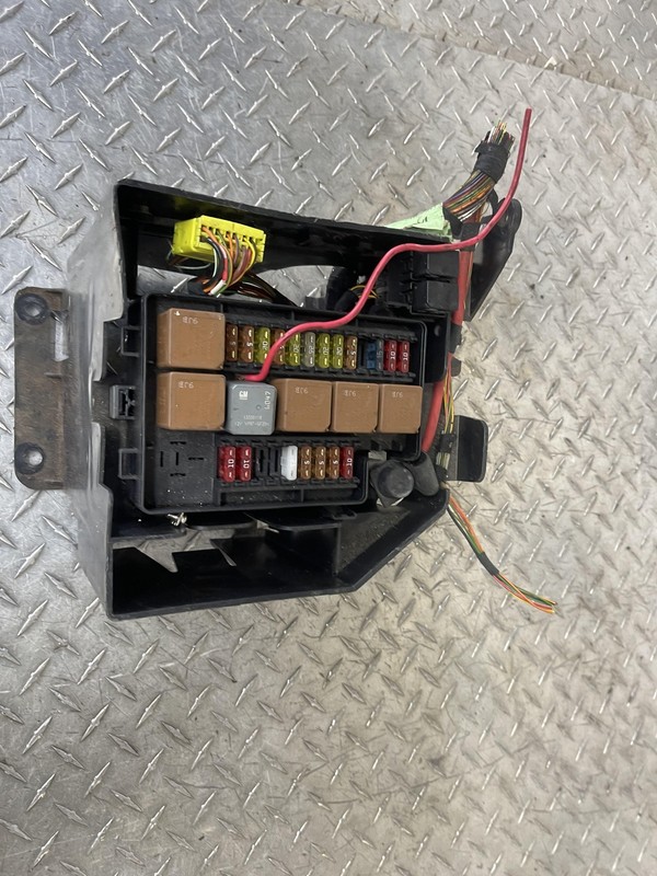 00-03 Jaguar X308 XJ8 XJR Vanden Plas Rear Trunk Relay Fuse Box LNF2822AB OEM