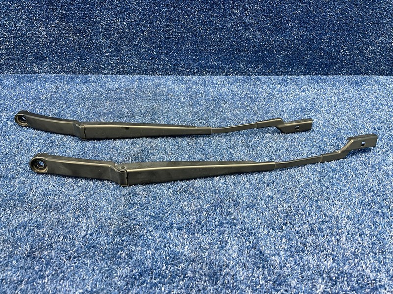 2016–2019 Buick Cascada Front Windshield Wiper Arms Left Right Set OEM