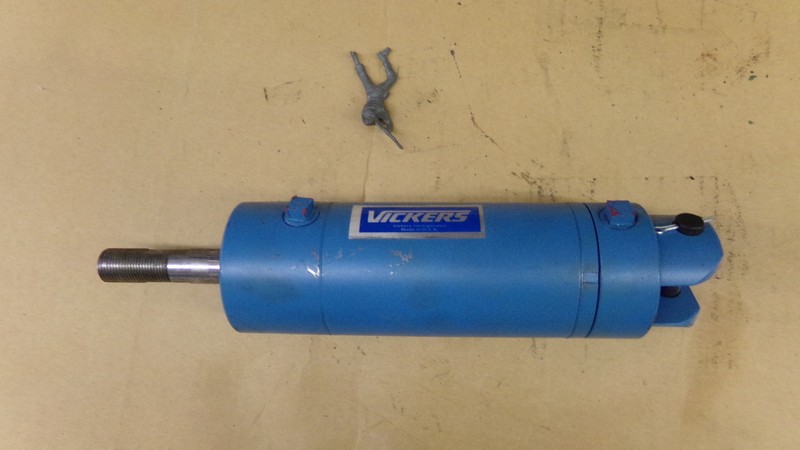 Vickers TB10ERBA Cylinder 15A01800*FREE SHIPPING*
