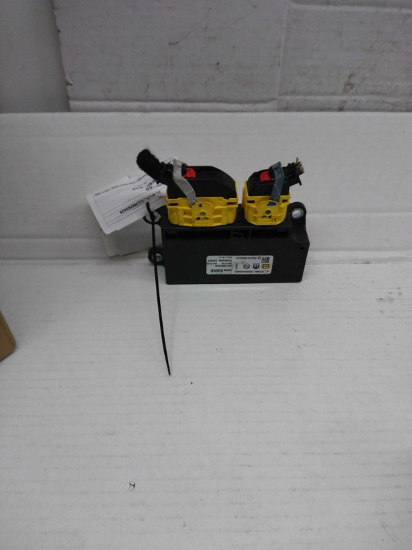 Used Air Bag Module fits: 2018 Jeep Wrangler Air Bag below passenger side front