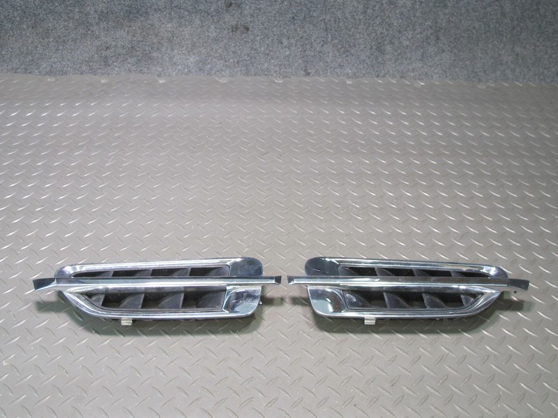 2007-2014 CADILLAC ESCALADE FRONT FENDER CHROME VENT TRIM GRILLE SET OF 2