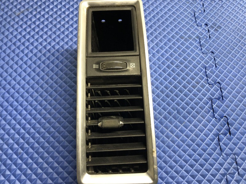 09-18 Dodge Ram Heater Vent Assembly Oem