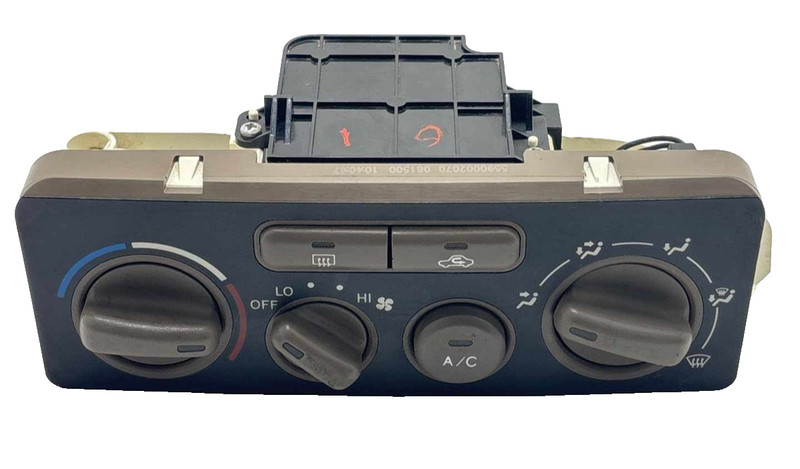 Toyota Corolla A/C Heater Climate Control 2001 P/N 5591002060B0