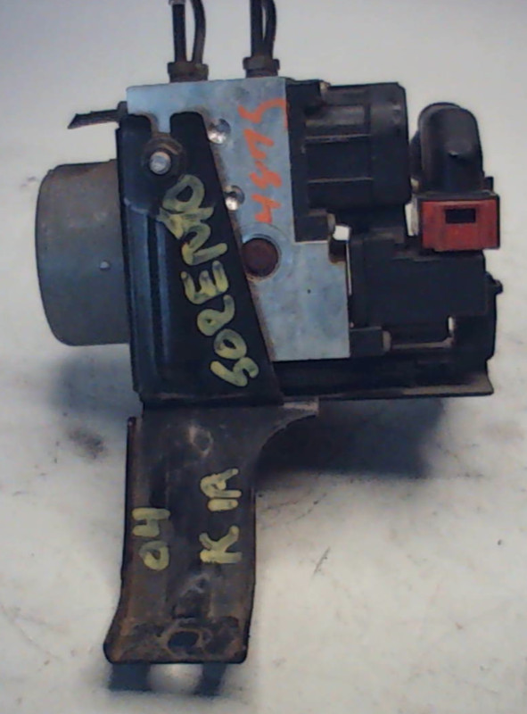 2003-2006 Kia Sorento ABS Anti-Lock Brake Actuator Pump Assembly OEM 58910-3E310