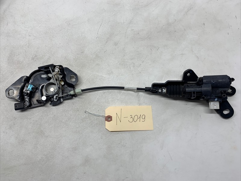 20-22 TESLA MODEL Y HOOD BONNET LOCK LATCH ACTUATOR W/ RELEASE CABLE 3019 B117