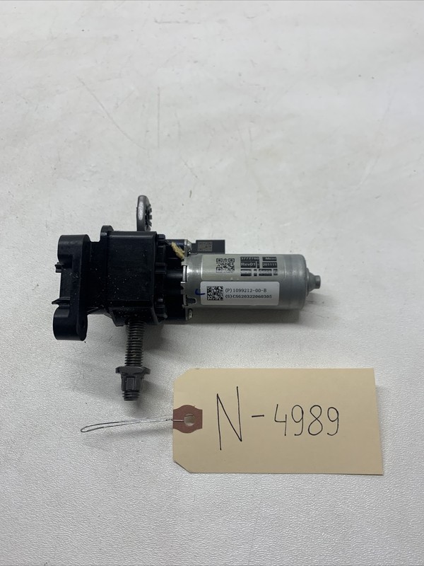 20-22 TESLA MODEL Y FRONT RH RIGHT PASSENGER SEAT ADJUSTER ADJUST MOTOR 4989 B25