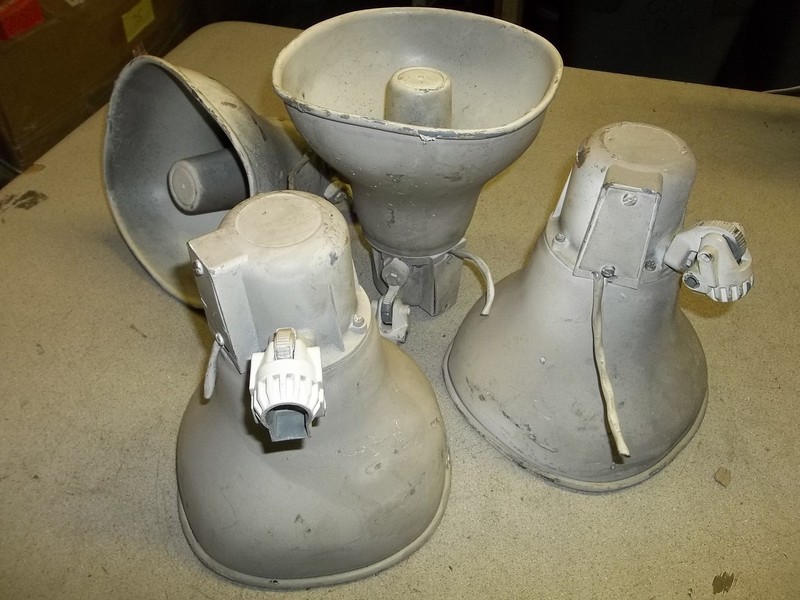 Lot of 4 Unbranded Loudspeaker Paging Horns *FREE SHIPPING*