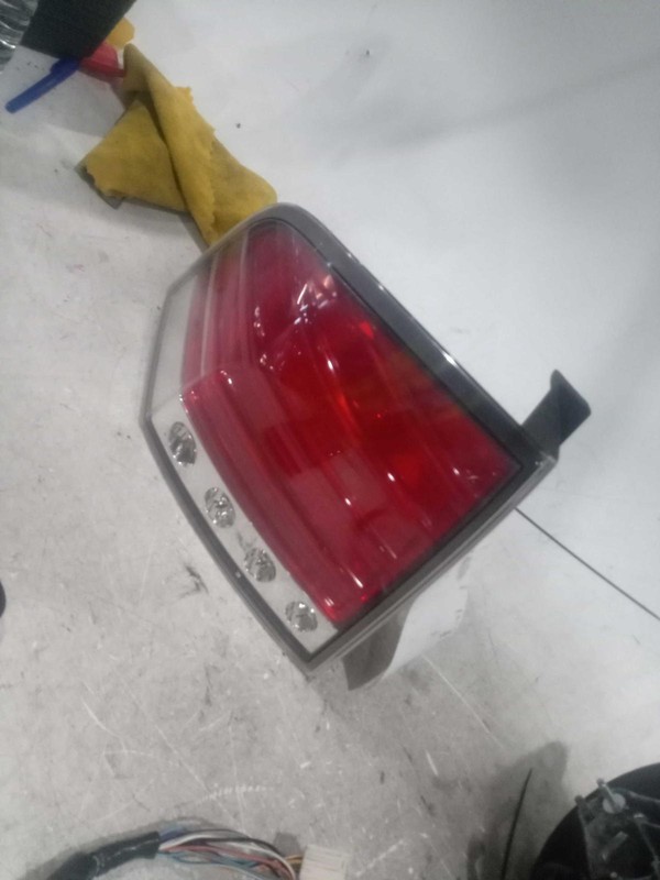 2008 Lincoln MKX Left Tail Light Assembly Black 17882 Used, 164k Miles