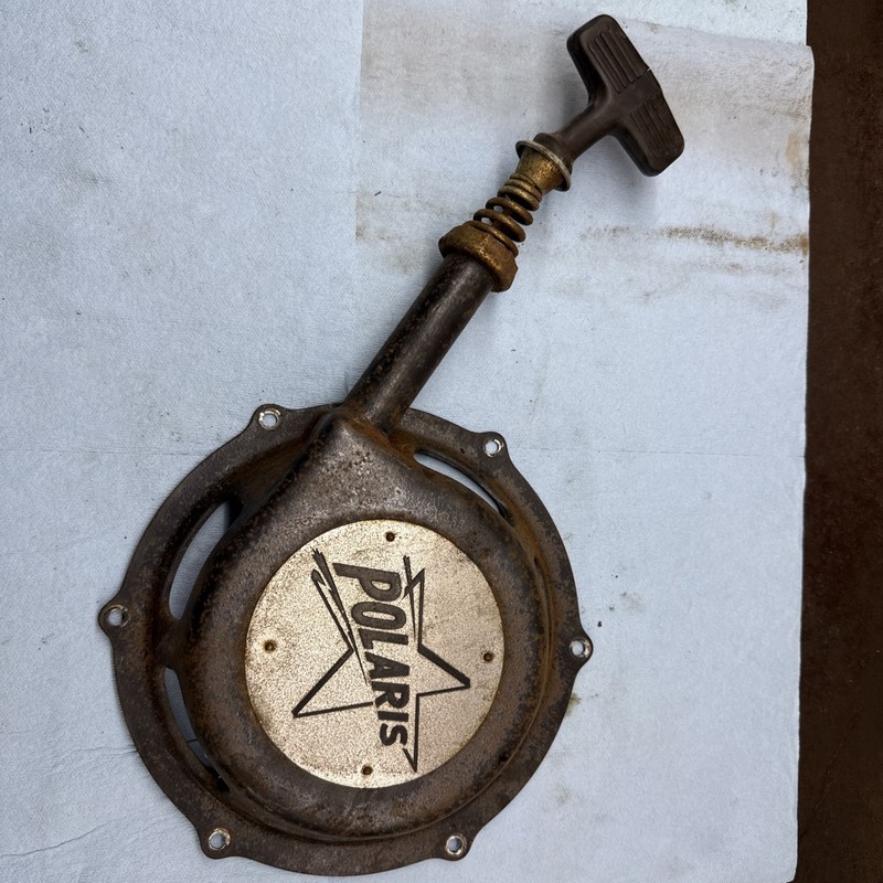 1971 Polaris Charger 488Vintage Snowmobile motor starter recoil