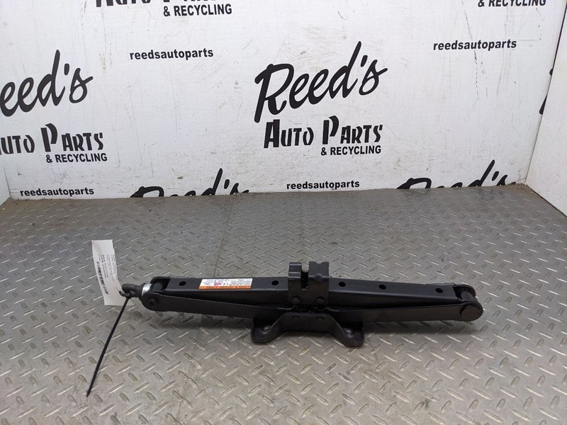 2006-2018 TOYOTA RAV4 4DR SUV EMERGENCY SPARE WHEEL RIM TIRE JACK LIFT O 1165376