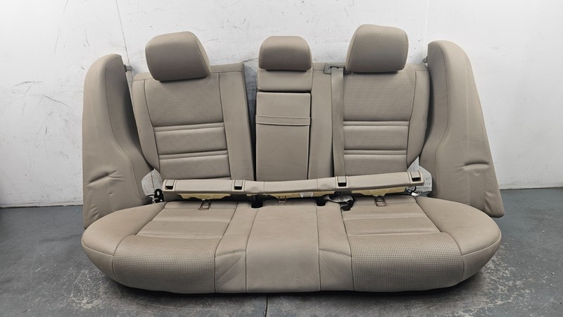 2011 Mercedes Benz AMG E 63 Rear Leather Seat Set #4899 P6