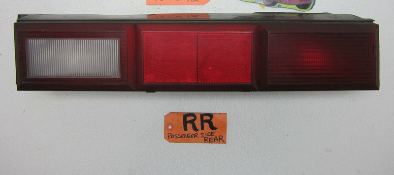 81 82 83 DODGE ARIES PASSENGER R RH RR RIGHT TAILLIGHT TAIL LIGHT LAMP BRAKE