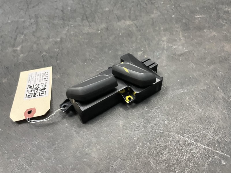 Front Right Seat Switch 2019 Audi S5 Coupe 8W0959748A 2018 2020 2021 2022
