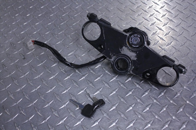 1994 SUZUKI RF 600 R UPPER TRIPLE TREE CLAMP IGNITION SWITCH KEY SET RF600 94