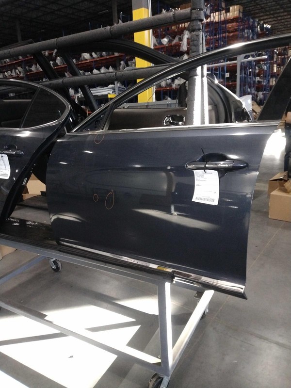 2015 KIA Cadenza Left Front Door Blue 108799 Used, Scratches, 52k Miles