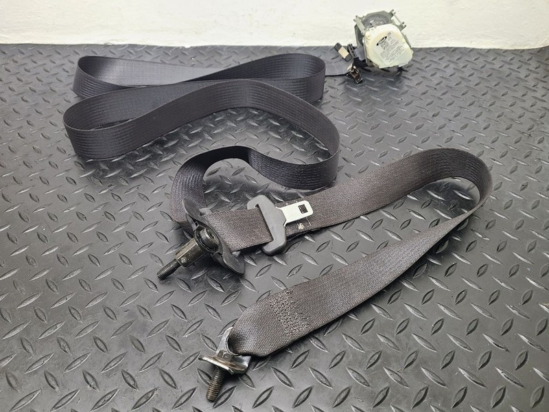 11-15 Ford Explorer 2nd Row Right Rear Seat Belt Retractor OEM BB5Z-78611B68-AA