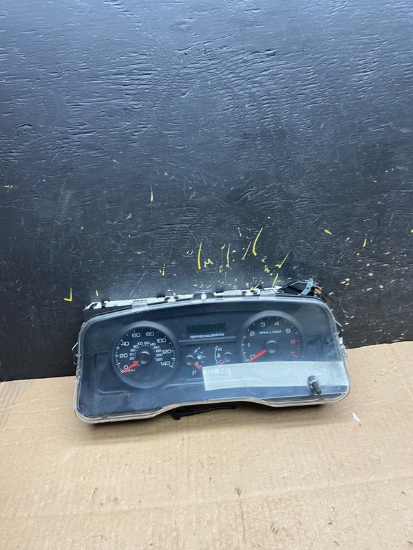 2009 to 2010 Mercury Marquis Speedometer Cluster Gauge Oem Z0278DG