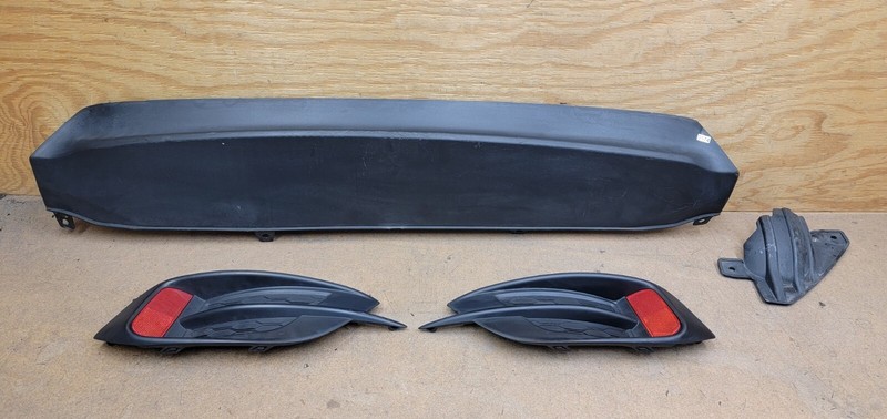 2016 2017 2018 Honda Civic Rear Bumper Valance W/Garnish Grille Reflectors Trim