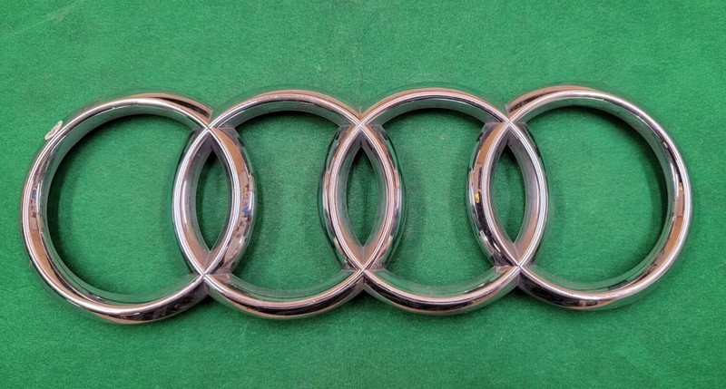 2013 - 2018 AUDI Q3 Front Bumper Grille Emblem OEM