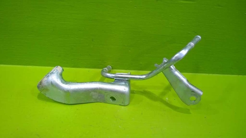 18 19 20 TOYOTA CAMRY XSE 2.5L AT COOLANT LINE WITH BRACKET OEM 2436-153