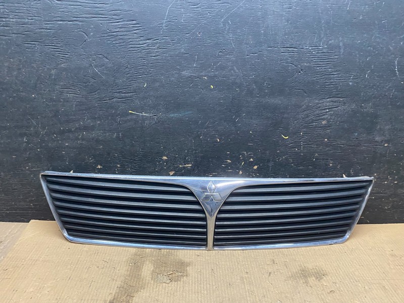 2002 2003 Mitsubishi Lancer Front Upper Radiator Grille Grill OEM x3569 DG