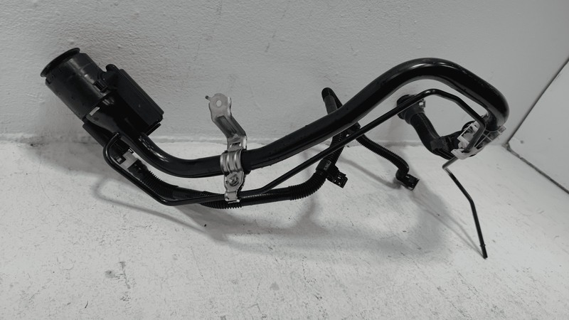 TOYOTA CAMRY 2018-2024 FUEL GAS TANK FILLER NECK HOSE TUBE PIPE OEM