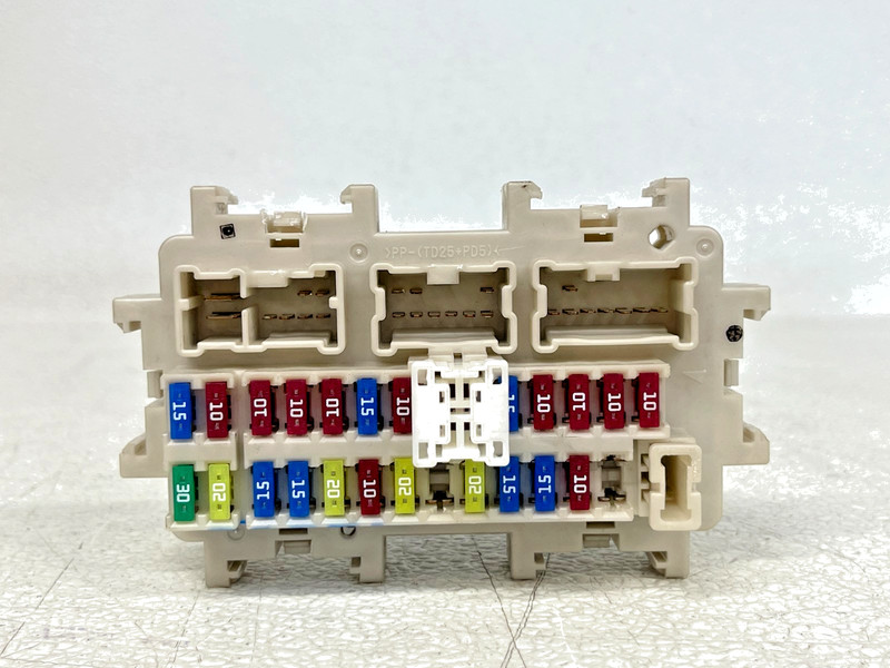 ⭐2011-2024 INFINITI QX80 ENGINE CABIN BLOCK JUNCTION FUSE RELAY BOX OEM LOT2628