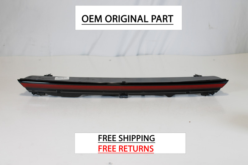 2020-2022 LINCOLN CORSAIR REAR CENTER LED TAIL LIGHT NICE OEM