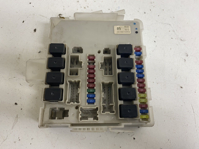 2004-2006 Nissan Fuse Box IPDM Control Relay Panel Fuses 284B67S002 Distribute