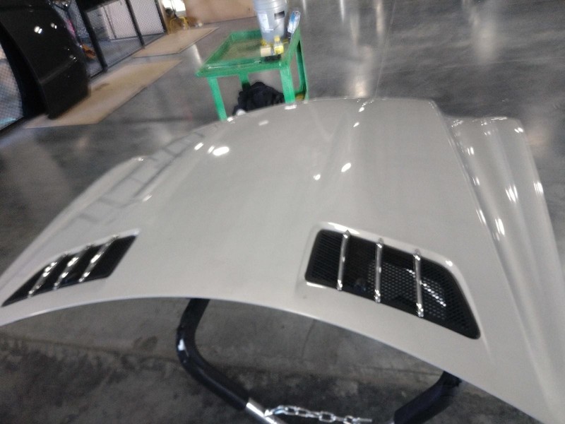 2008 Mercedes-Benz GL-Class OEM Silver Hood Panel, Good Condition, 4DR SUV