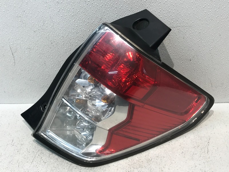 2009 2010 2011 2012 2013 Subaru Forester Right Passenger Tail Light Assembly OEM