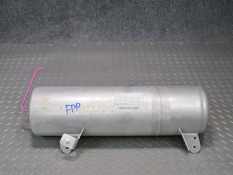 17-21 PORSCHE PANAMERA 971 AIR SUSPENSION PRESSURE ACCUMULATOR RESERVOIR TANK